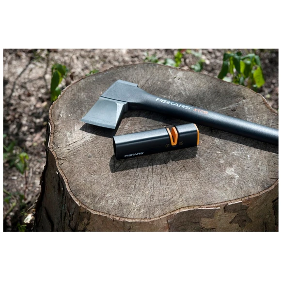 Точилка для топора Fiskars Xsharp (120740)