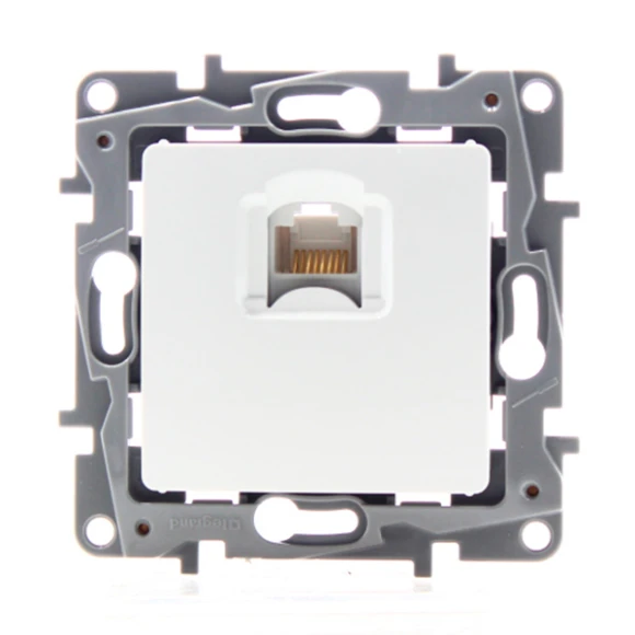 Розетка Legrand Etika 672241 (белый)