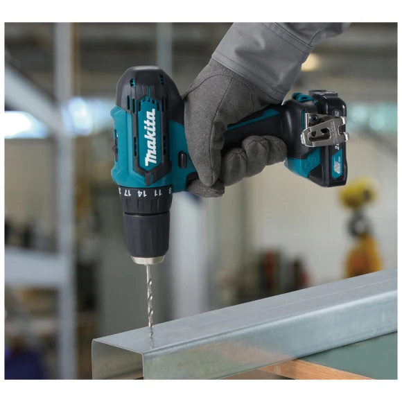 Дрель-шуруповерт Makita DF333DWYE (набор бит DF333DYX14)