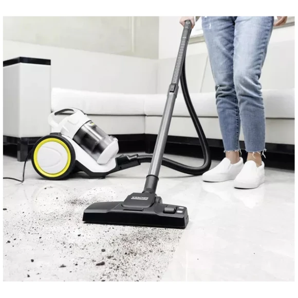 Пылесос сухой уборки Karcher VC 3 (1.198-051.0)